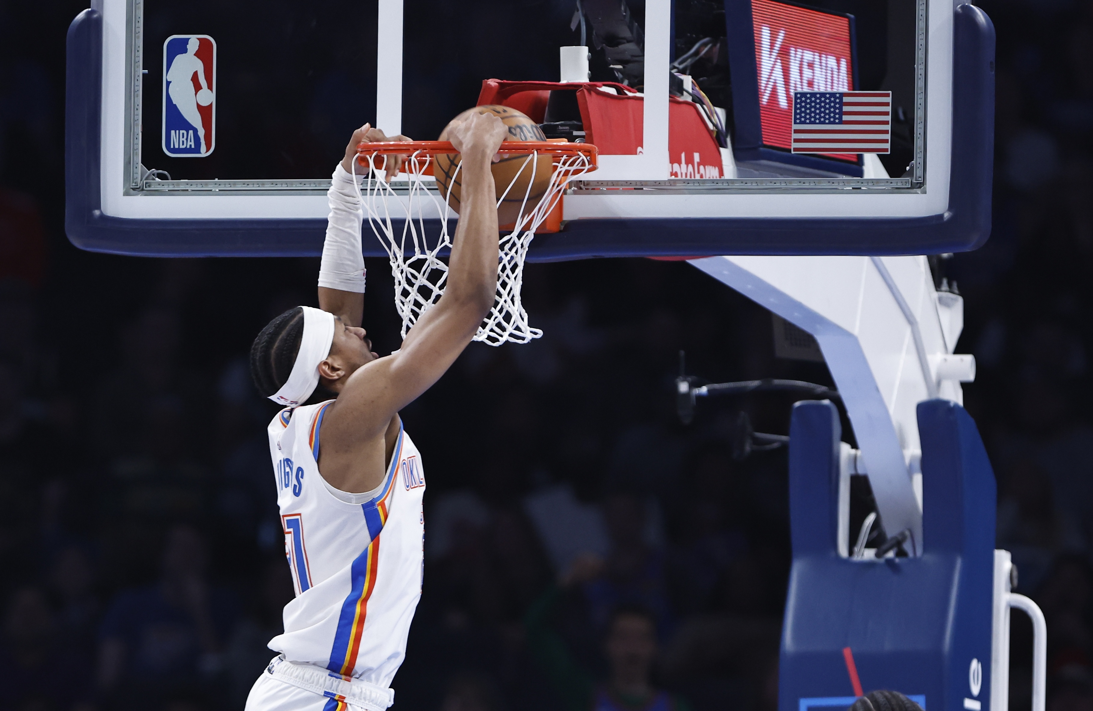 阿隆-維金斯:我們的活力極具感染力 我會(huì)收藏本場(chǎng)的比賽用球